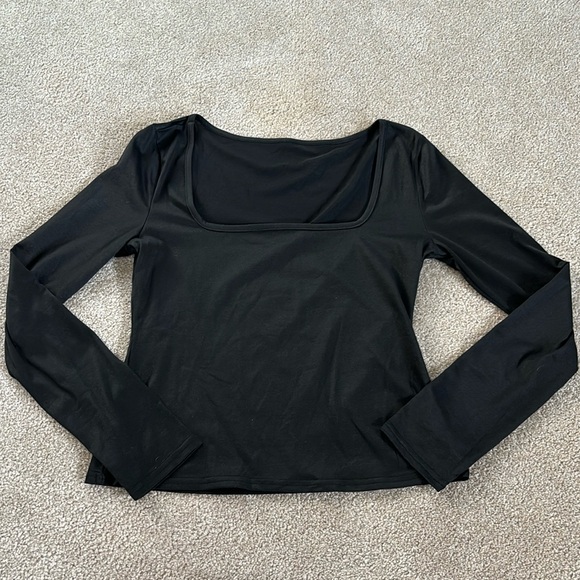 Square Neck Basic - Picture 1 of 3